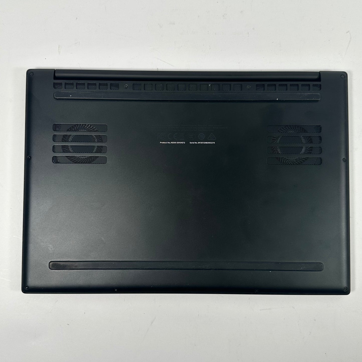 Razer Blade Stealth 13 RZ09-0310 13.3" i7-1065G7 16GB RAM 2TB SSD GTX 1650