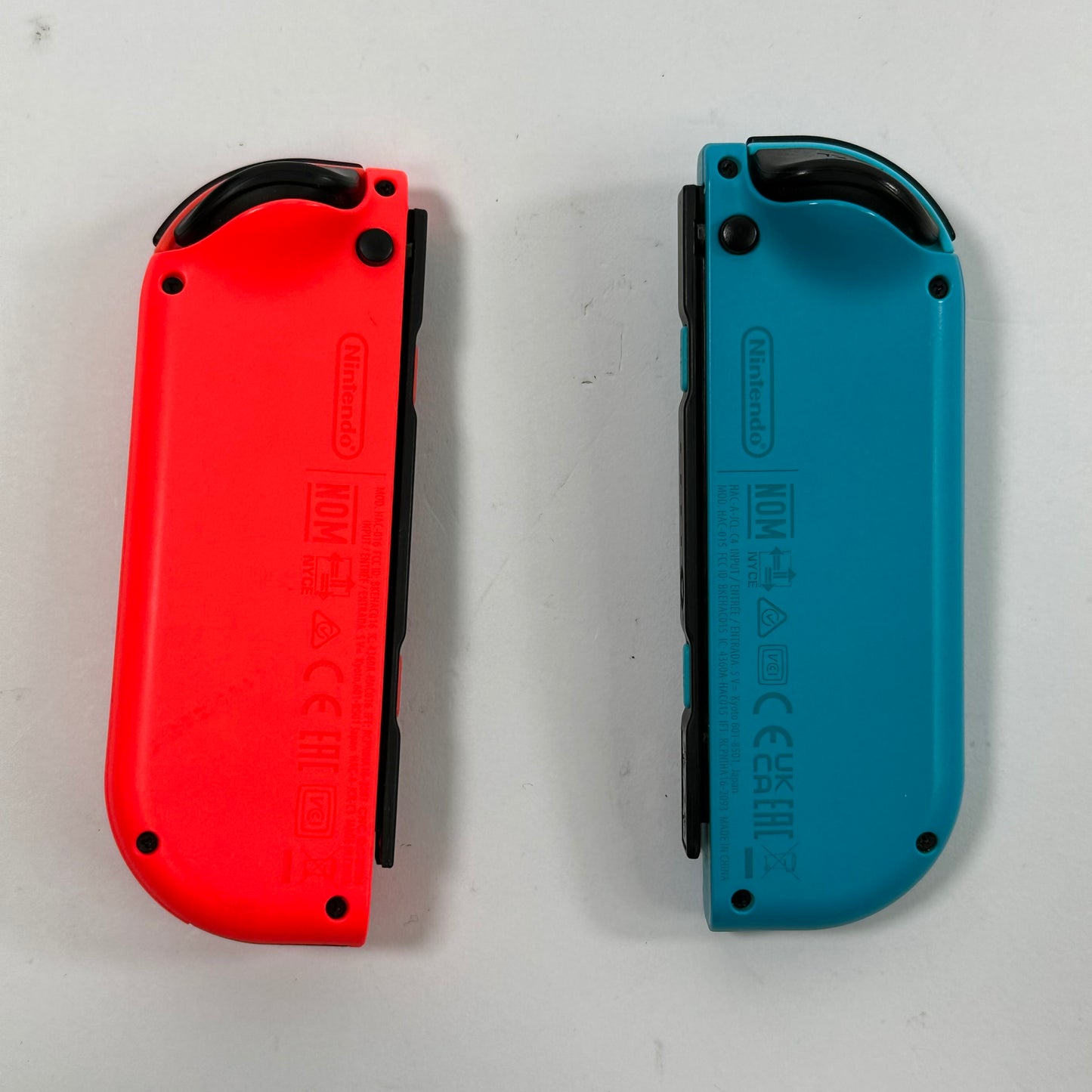 Nintendo Switch v2 Console Gaming System HAC-001(-01)  Red/Blue