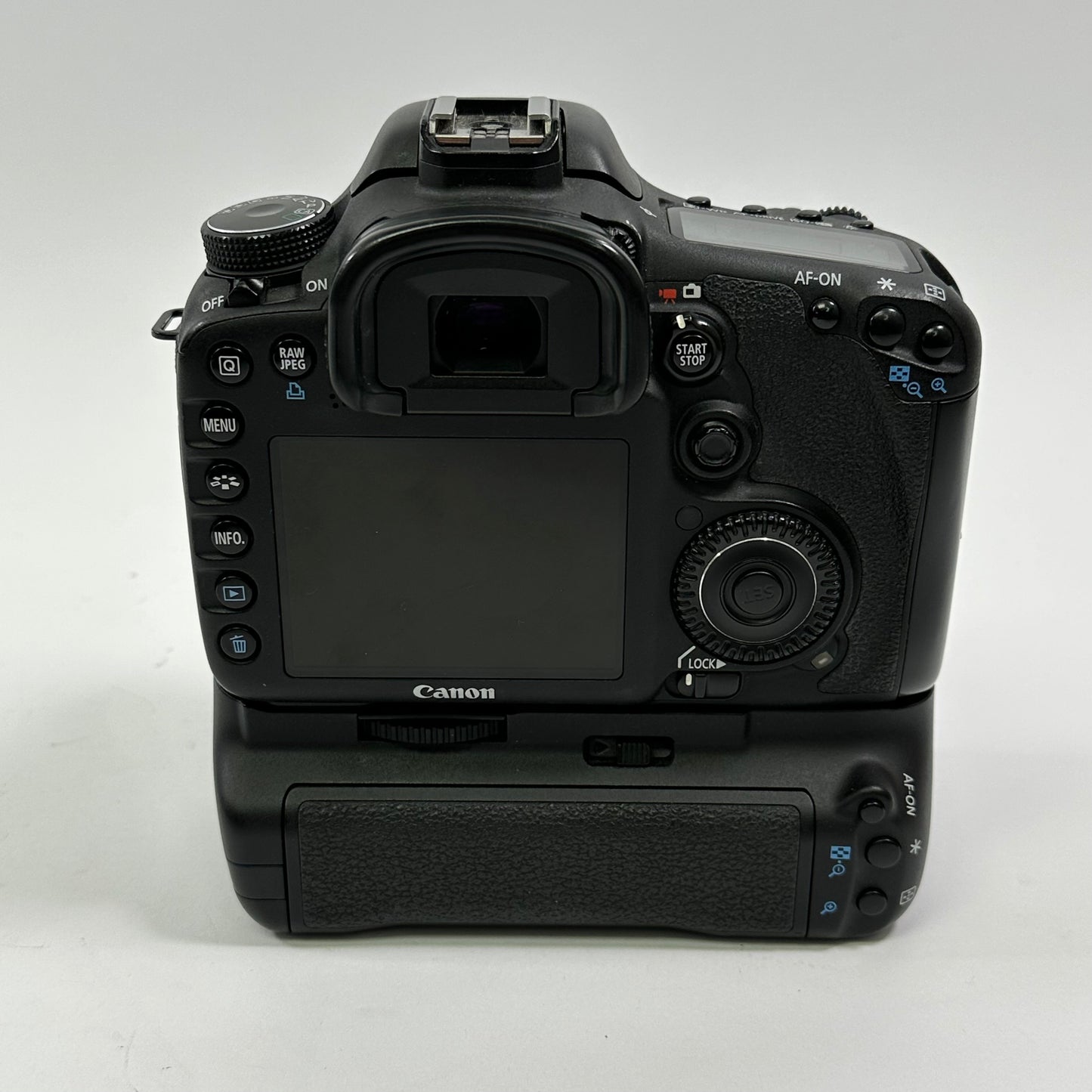 Canon EOS 7D 18.0MP Digital SLR DSLR Camera