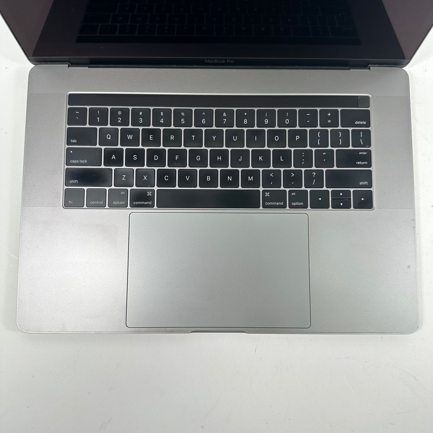 2016 Apple MacBook Pro 15" i7 2.7GHz 16GB RAM 512GB SSD Space Gray A1707