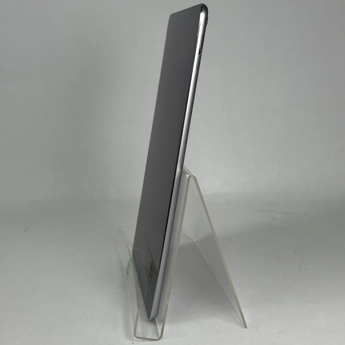 WiFi Only Apple iPad Pro 9.7" Space Gray 32GB