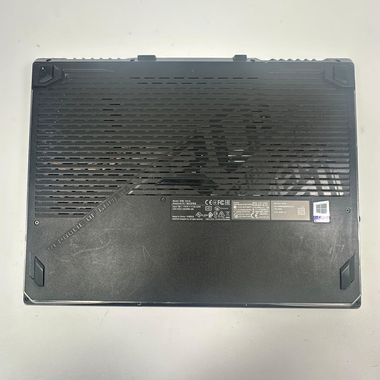 Asus ROG Strix G512L 15.6" i7-10870H 2.2GHz 16GB RAM 512GB SSD GeForce RTX 2060