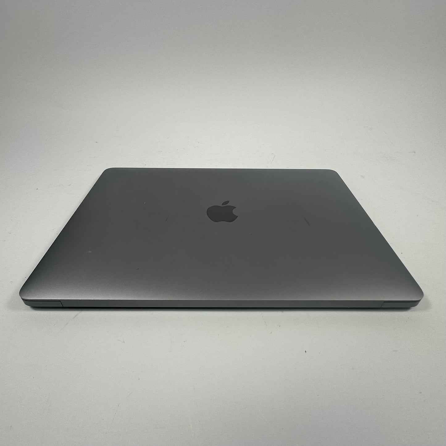 2019 Apple MacBook Air 13.3" i5 1.6GHz 8GB RAM 128GB SSD Space Gray A1932