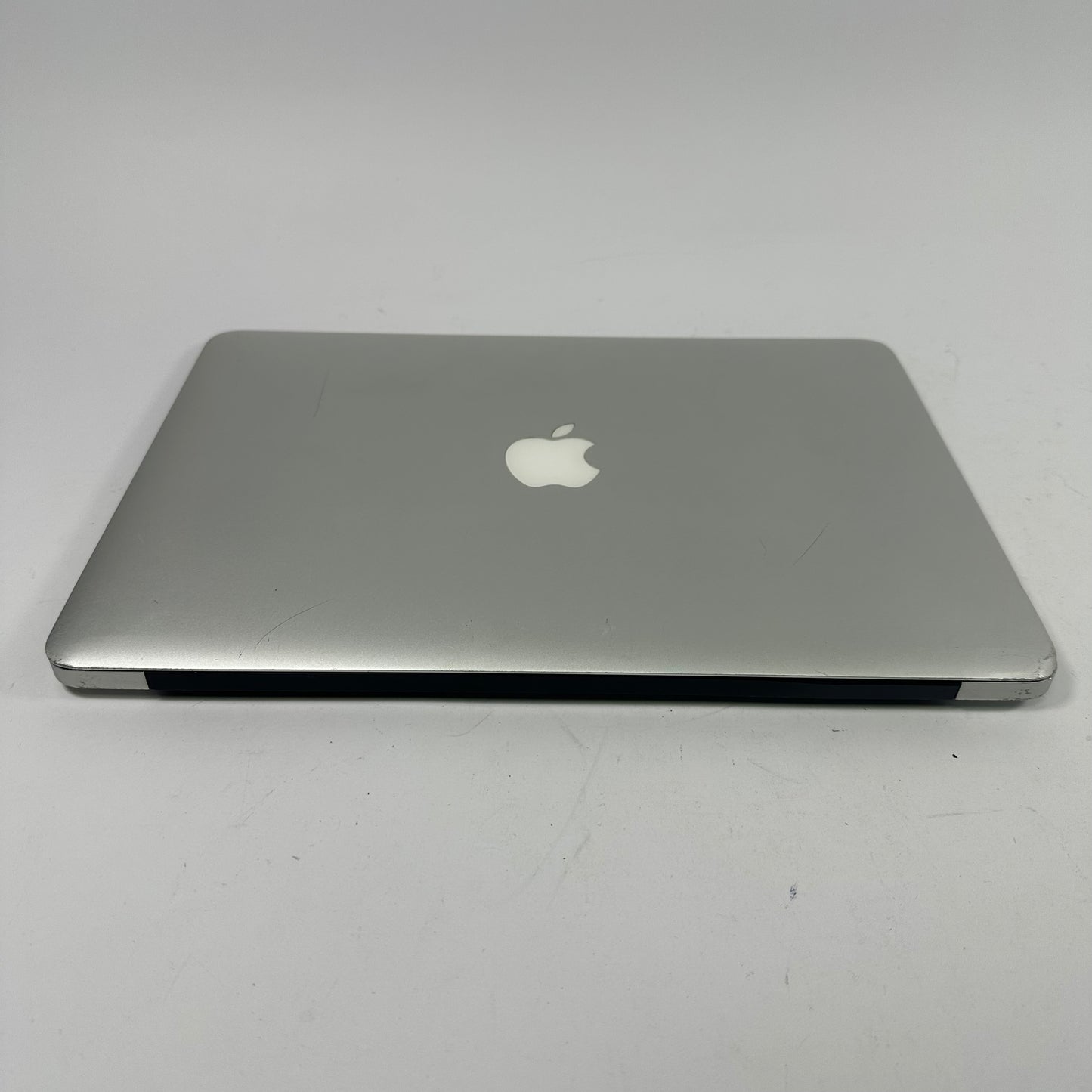 2015 Apple MacBook Air 13.3" i5 1.6GHz 4GB RAM 128GB SSD Silver A1466