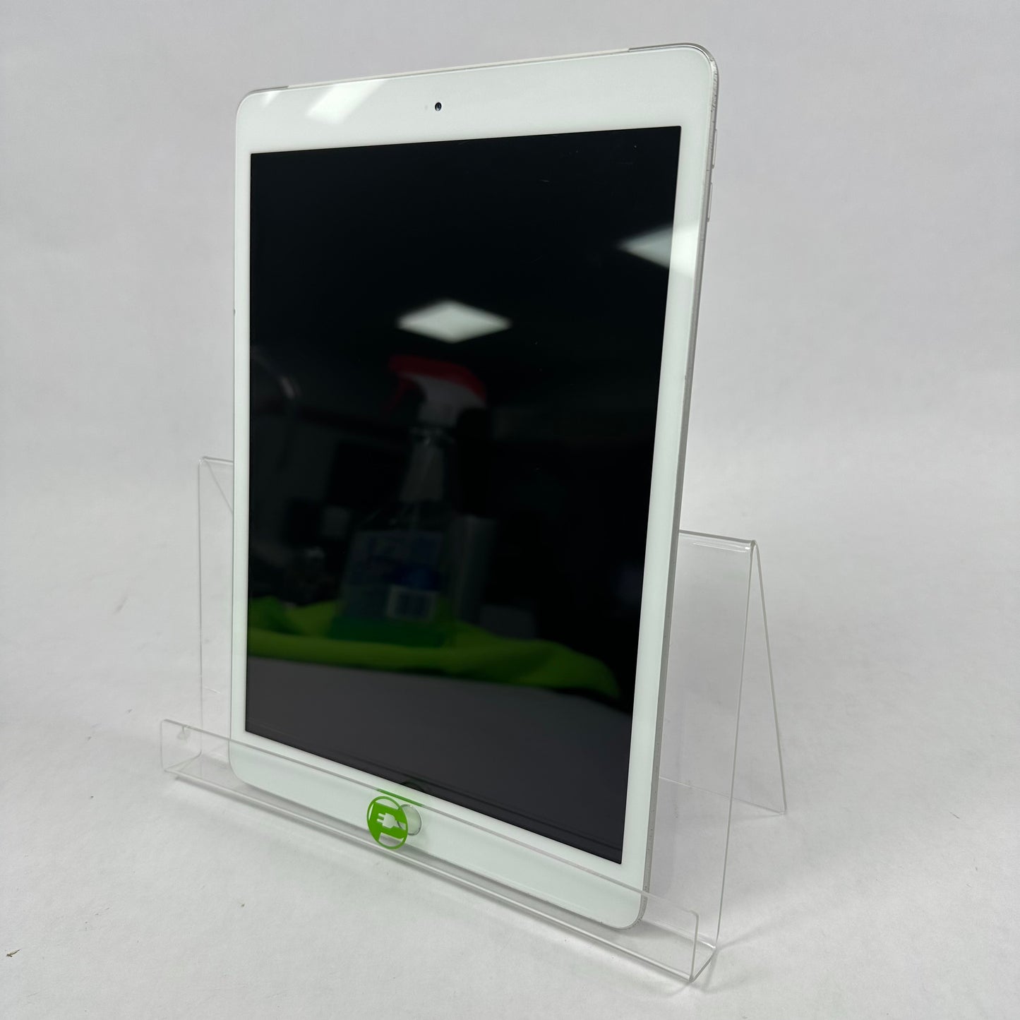 Factory Unlocked (Wi-Fi + Cellular)  Apple iPad 8th Gen 32GB Silver 