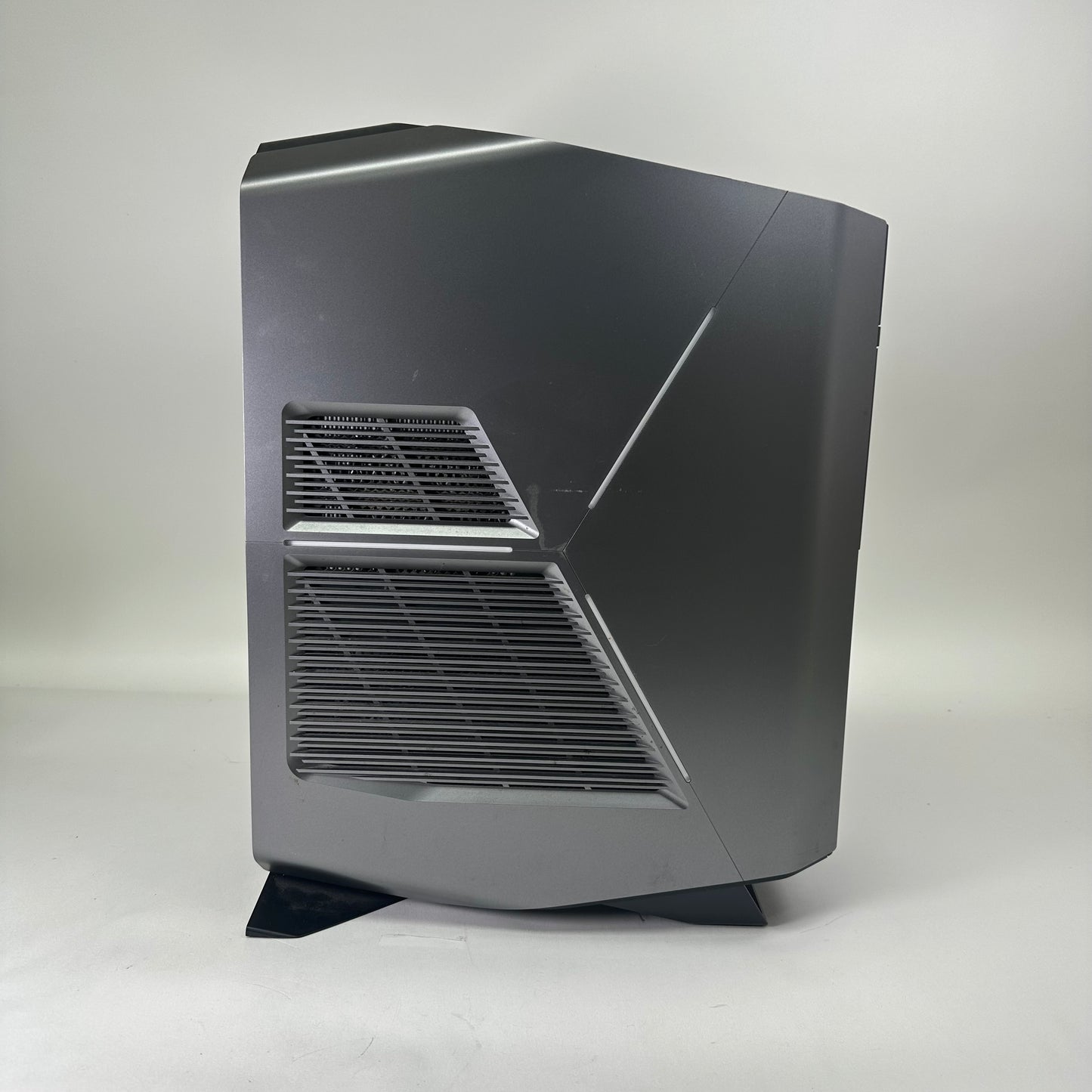 Alienware Aurora R7 D23M i7-8700 16GB RAM 1TB GeForce RTX 3050