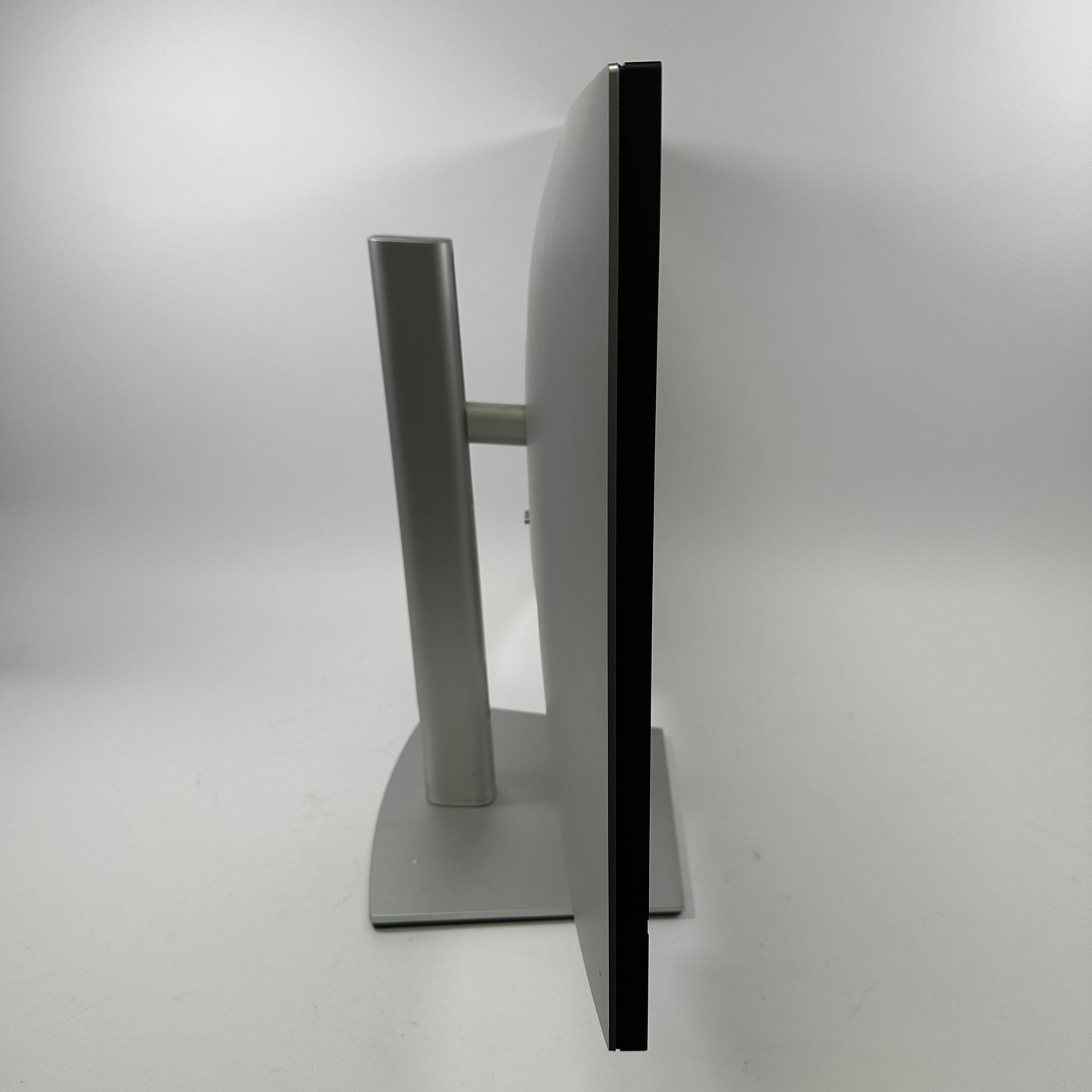 Dell 31.5" U3223QE 4K UHD LCD IPS Flat Panel Monitor