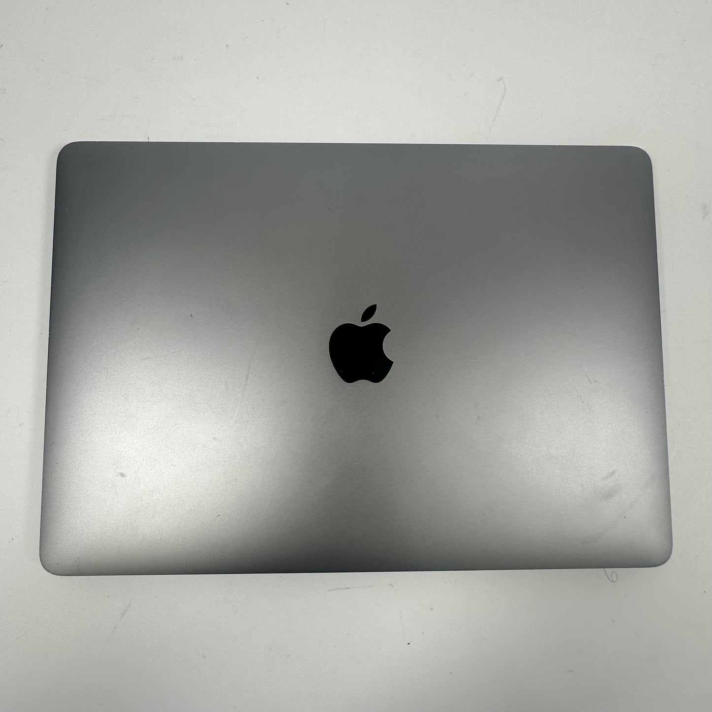 2019 Apple MacBook Air 13.3" i5 1.6GHz 8GB RAM 128GB SSD Space Gray A1932