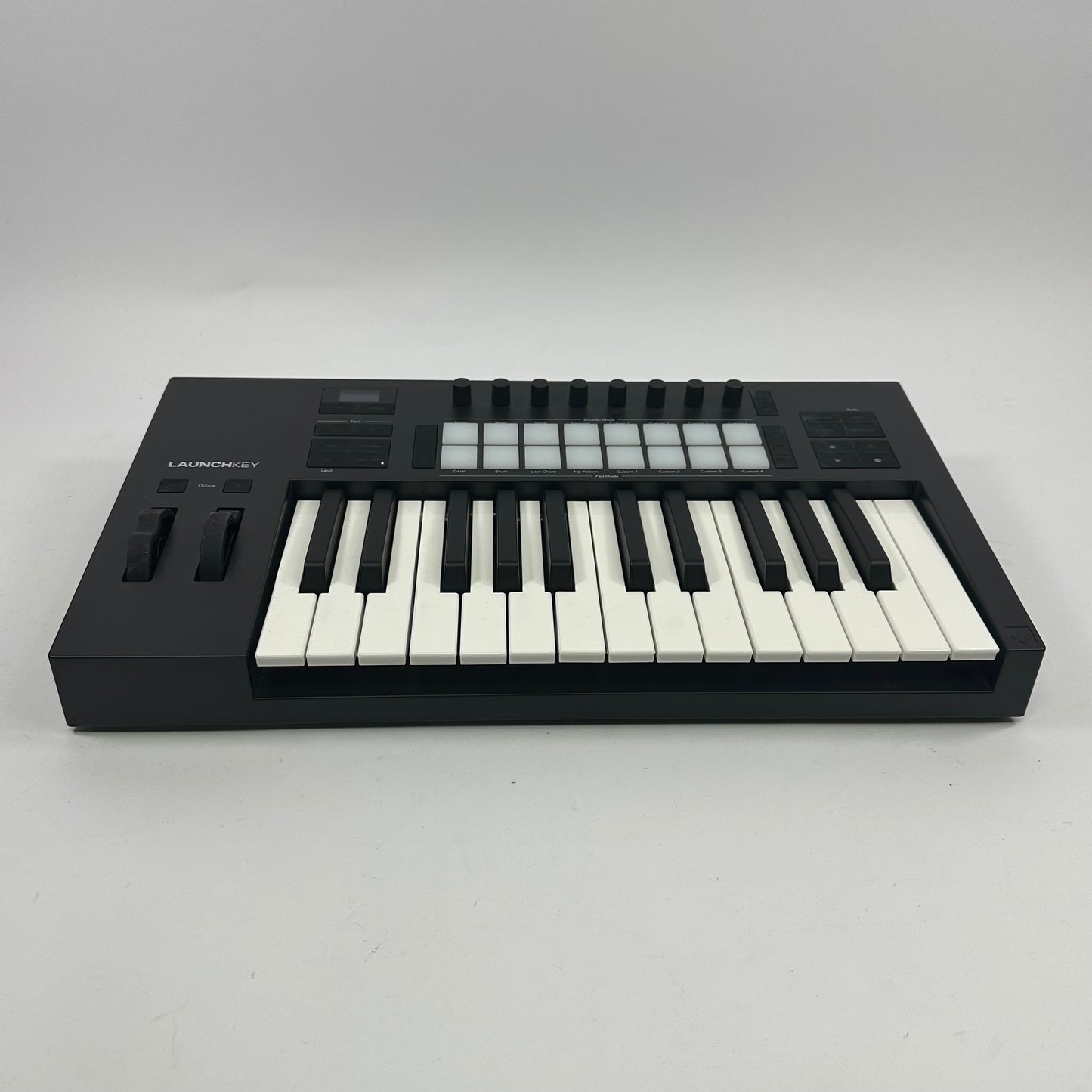 Novation LaunchKey 25 MK4 Compact 25-Key USB MIDI Keyboard Controller