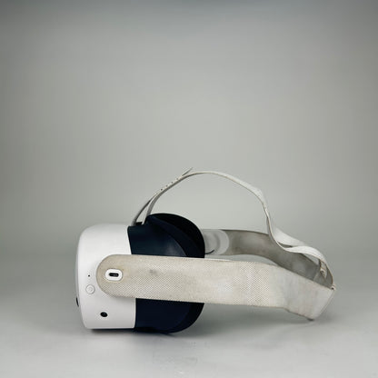 Meta Quest 3S 128GB Standalone All-in-One VR Headset P97