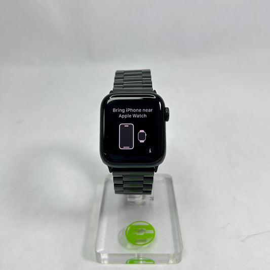 GPS Only Apple Watch SE 2nd Gen 40MM Blue Aluminum Black Band  MR9Y3LL/A