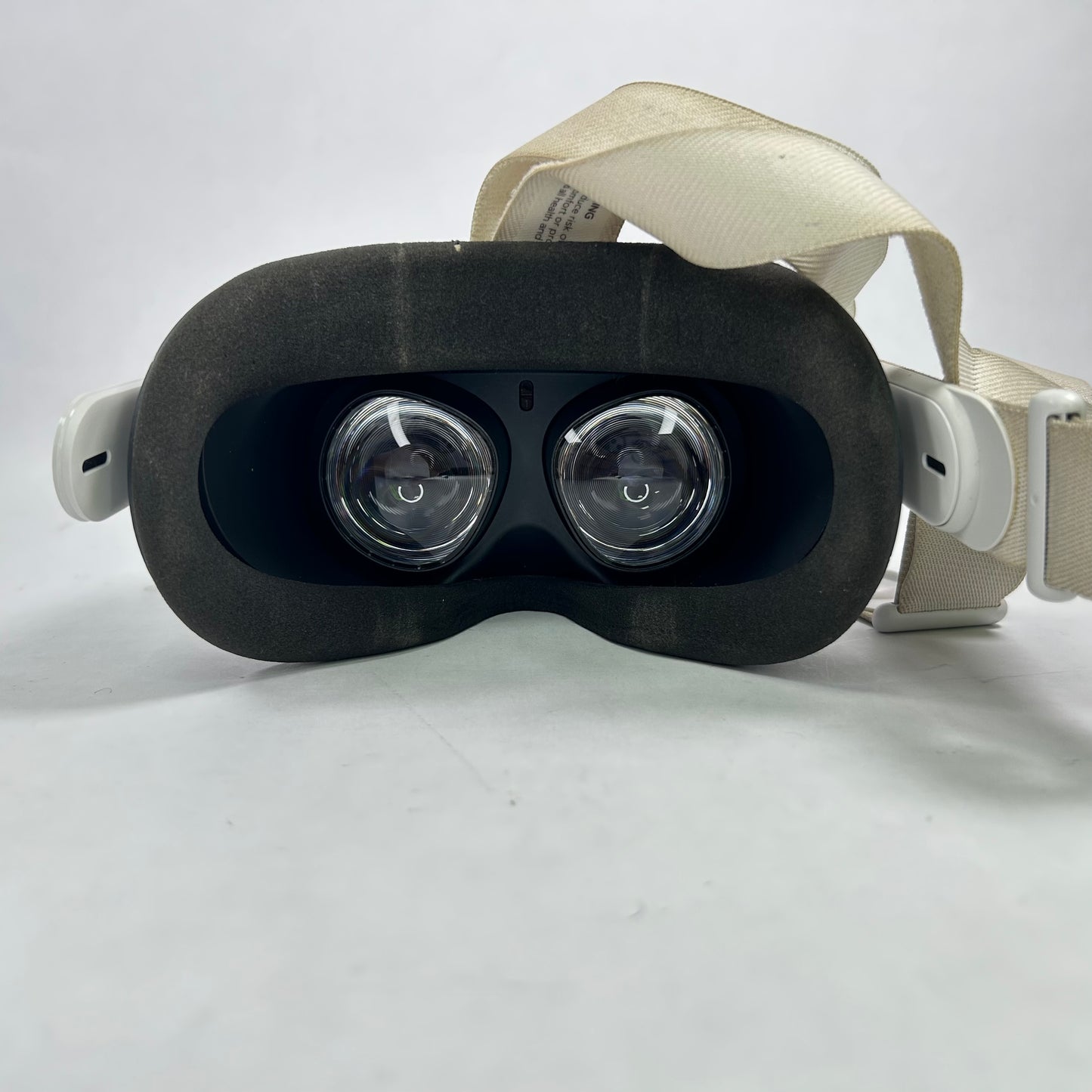 Meta Quest 2 128GB Standalone VR Headset Touch Controller KW49CM