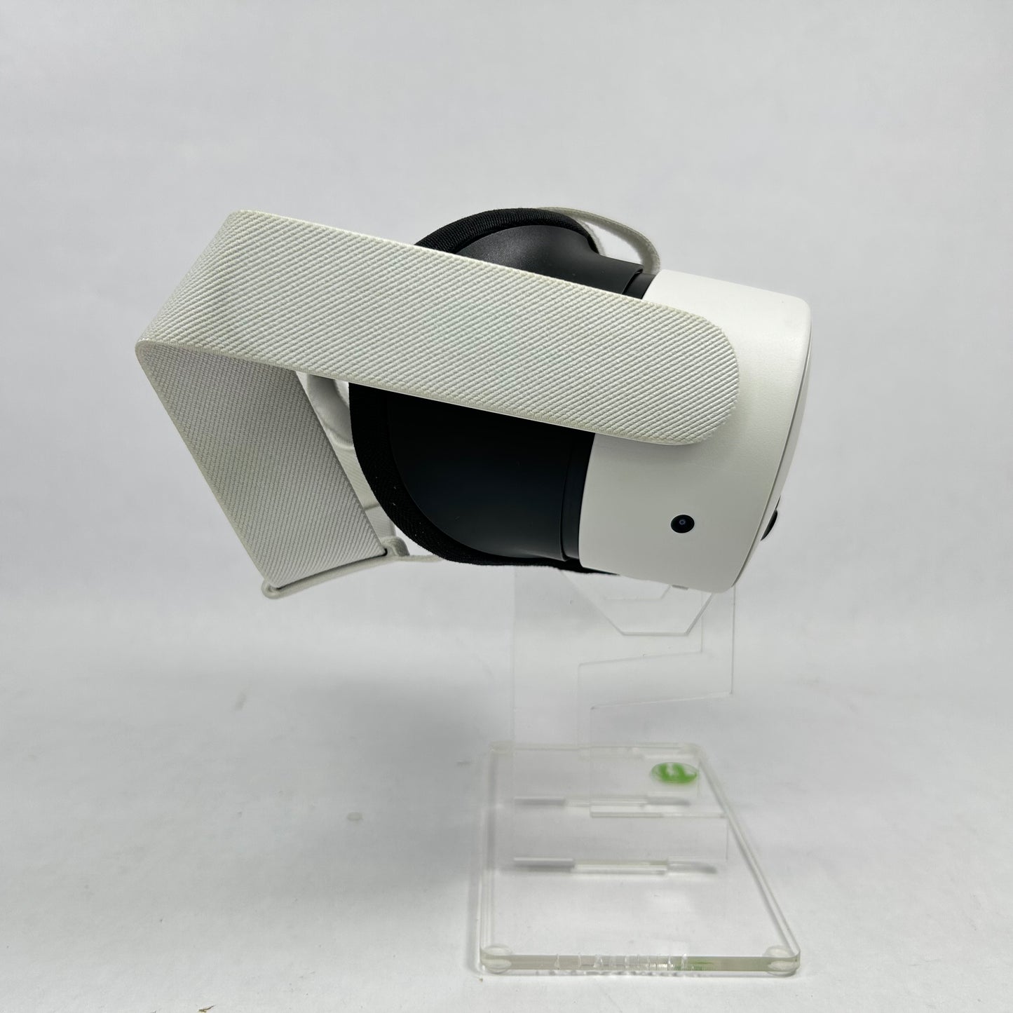 Meta Quest 3S 128GB Standalone VR Headset Touch Controller P97