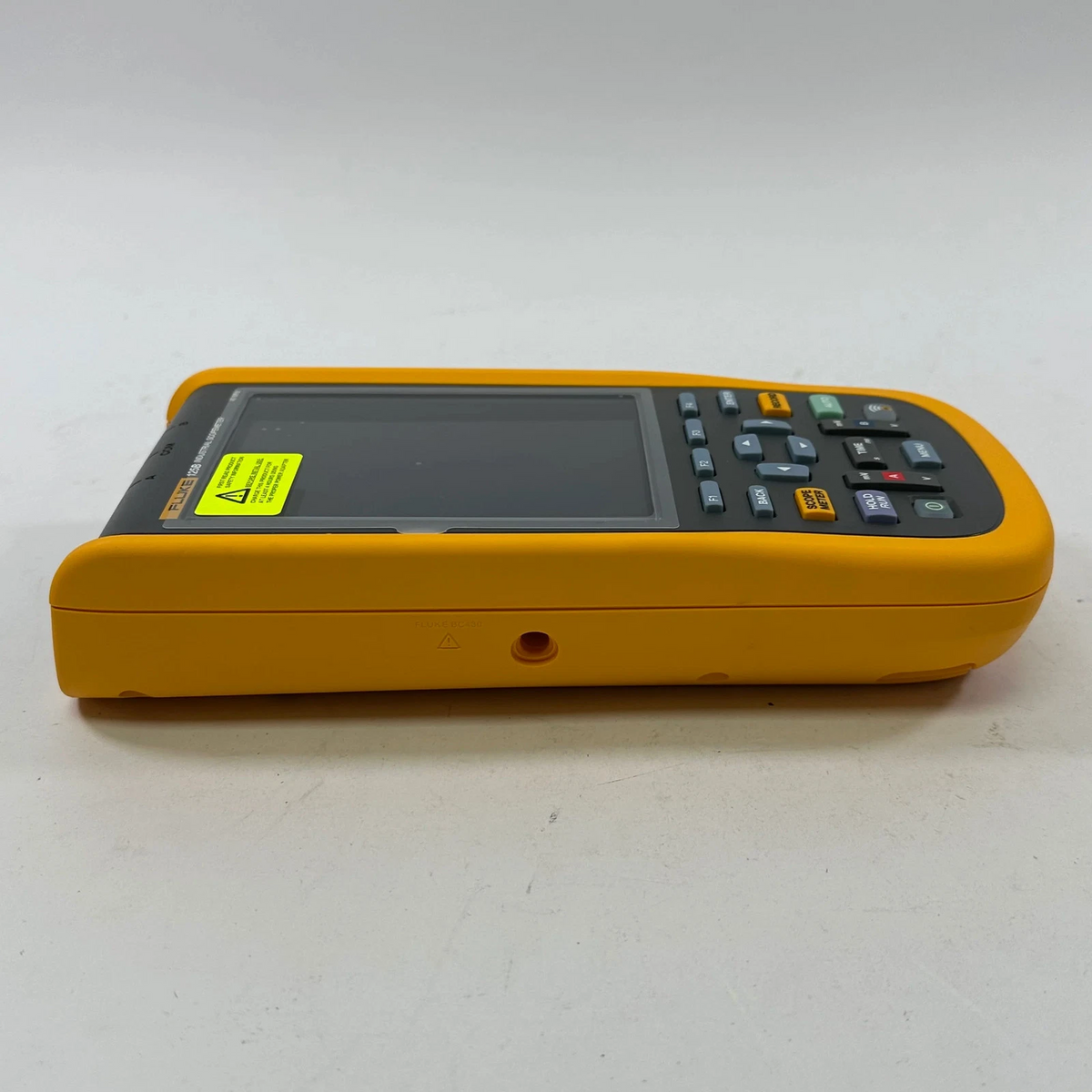 Fluke 125B 600V Industrial Scopemeter Hand-Held Oscilloscope